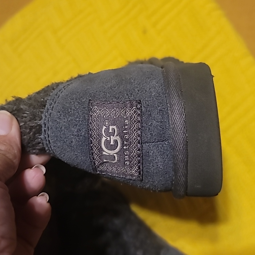 Ugg Boots - Picture 6 of 8